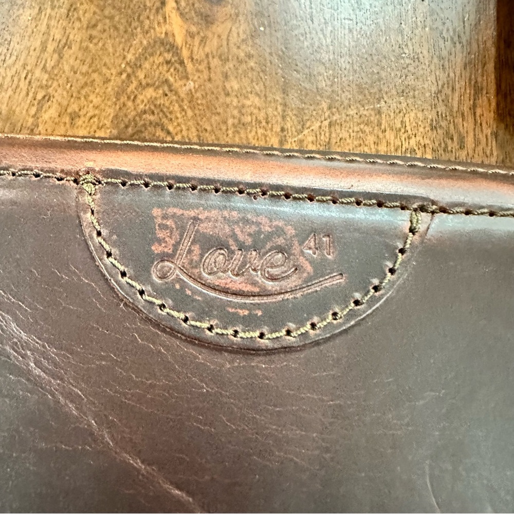 Saddleback Leather Love41 Love 41 Large Accordion Wallet Crossbody Purse Bag - Picture 3 of 10